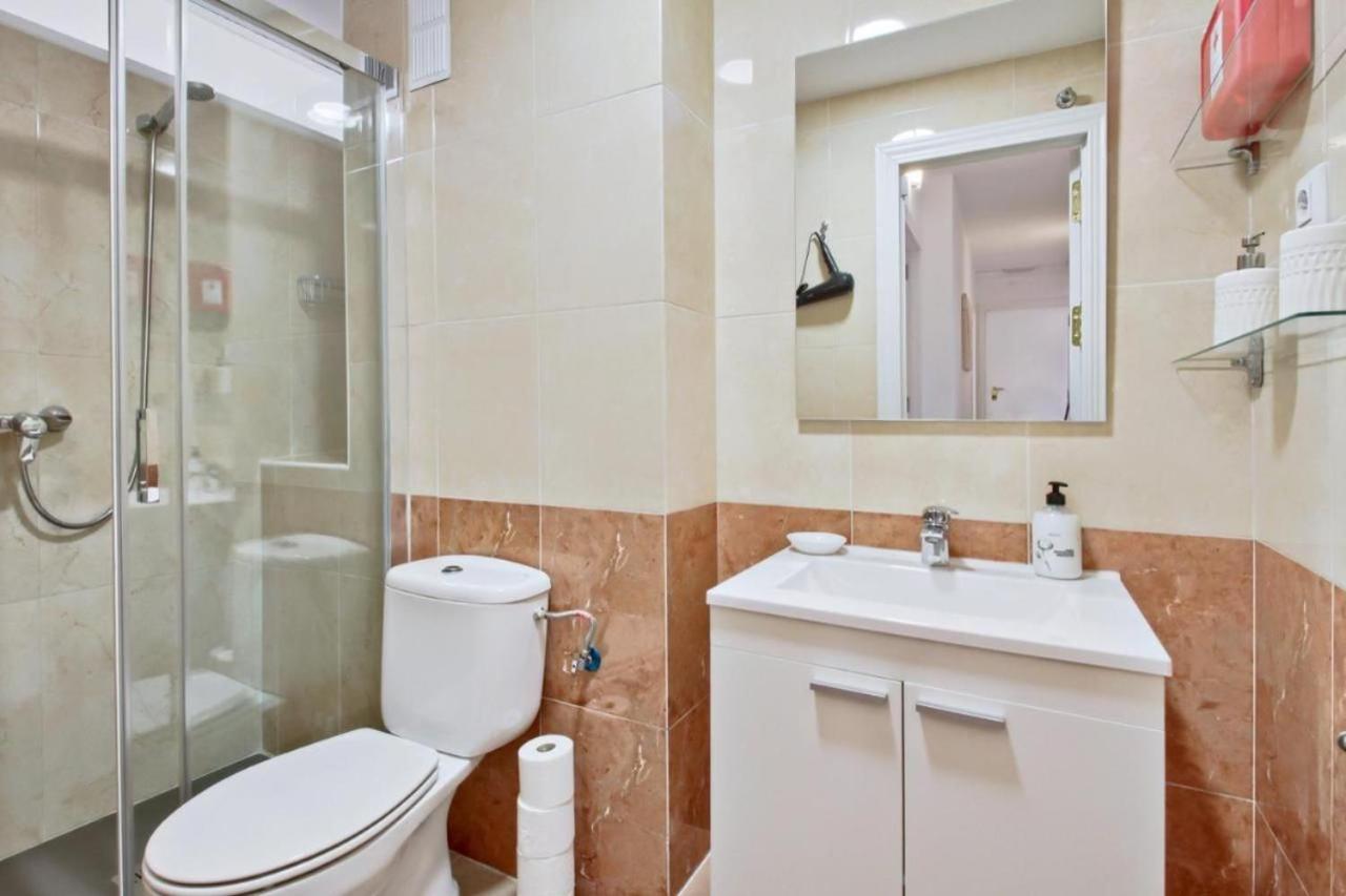 Amplio Piso Con Terraza Apartment Malaga Ngoại thất bức ảnh