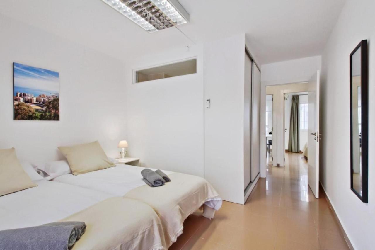 Amplio Piso Con Terraza Apartment Malaga Ngoại thất bức ảnh